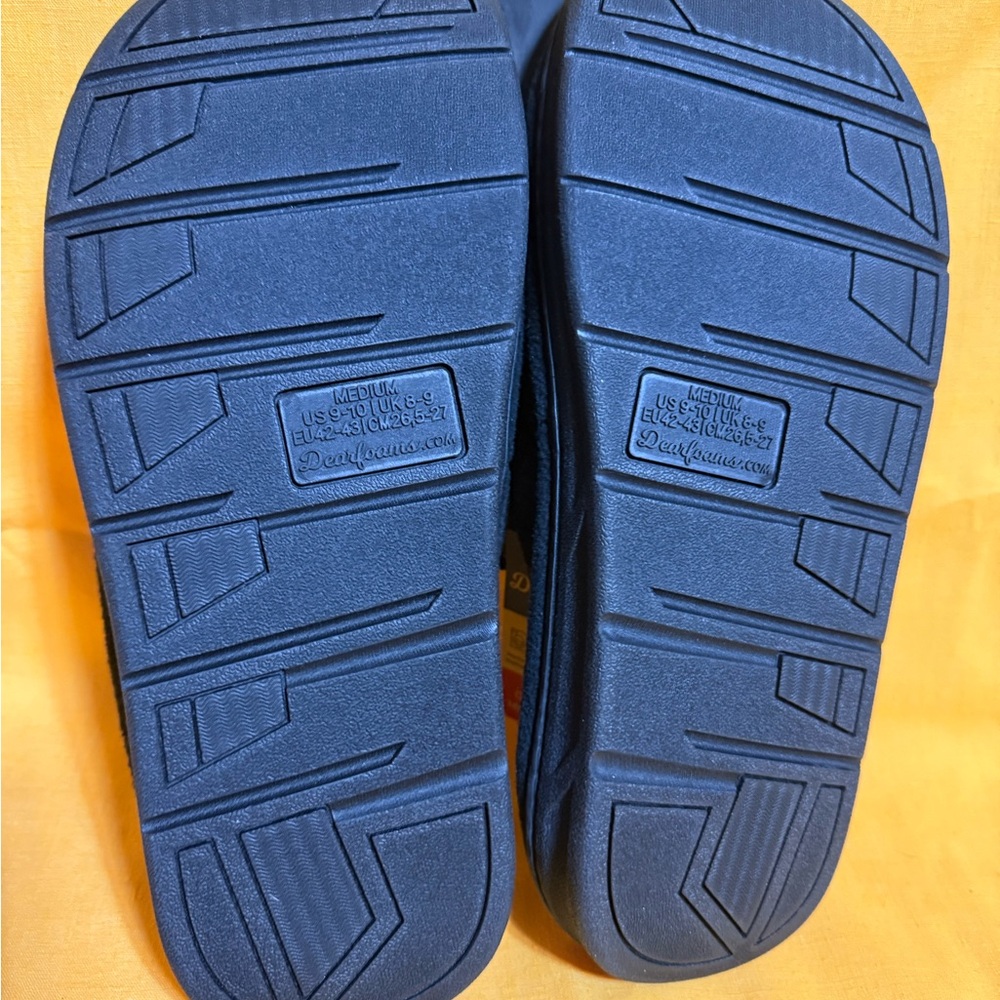 Dearfoams black Memory Foam Slippers - Picture 3 of 4